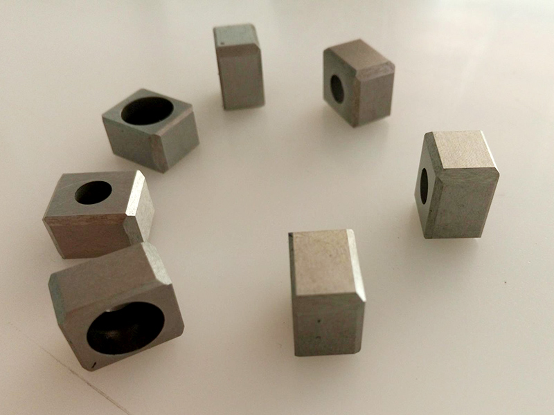 加工中心材料越硬轉速是不是轉速越低？