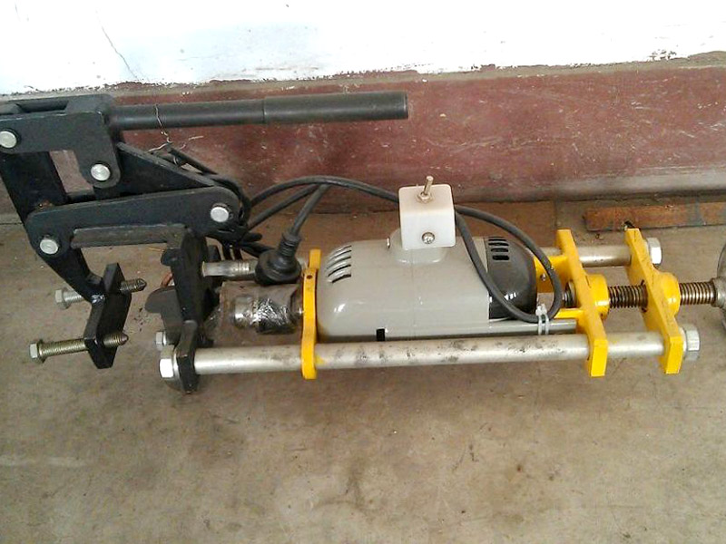 鉆孔機(jī)怎么用來釘釘子?方法分享